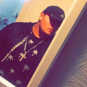 Meet your Posher, Christian